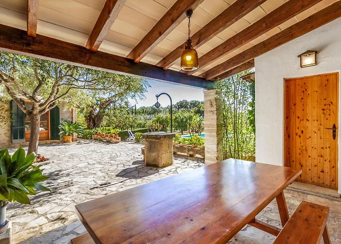 Traditional 3 Bedrooms Rellafonta Mountain Views Short Drive To Town&beach *