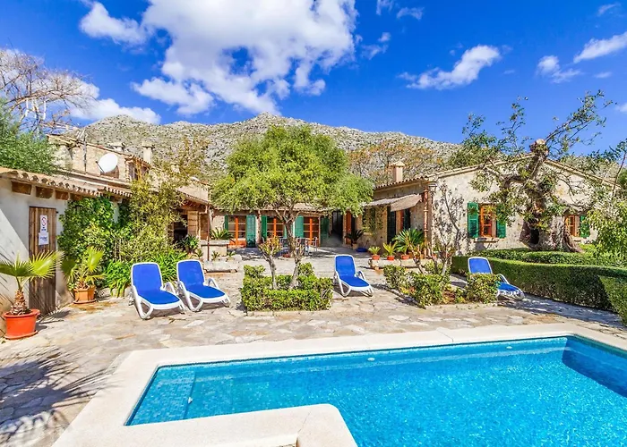 Traditional 3 Bedrooms Rellafonta Mountain Views Short Drive To Town&beach Villa