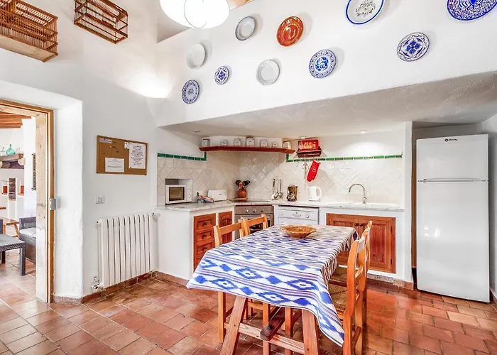 Traditional 3 Bedrooms Rellafonta Mountain Views Willa Pollensa